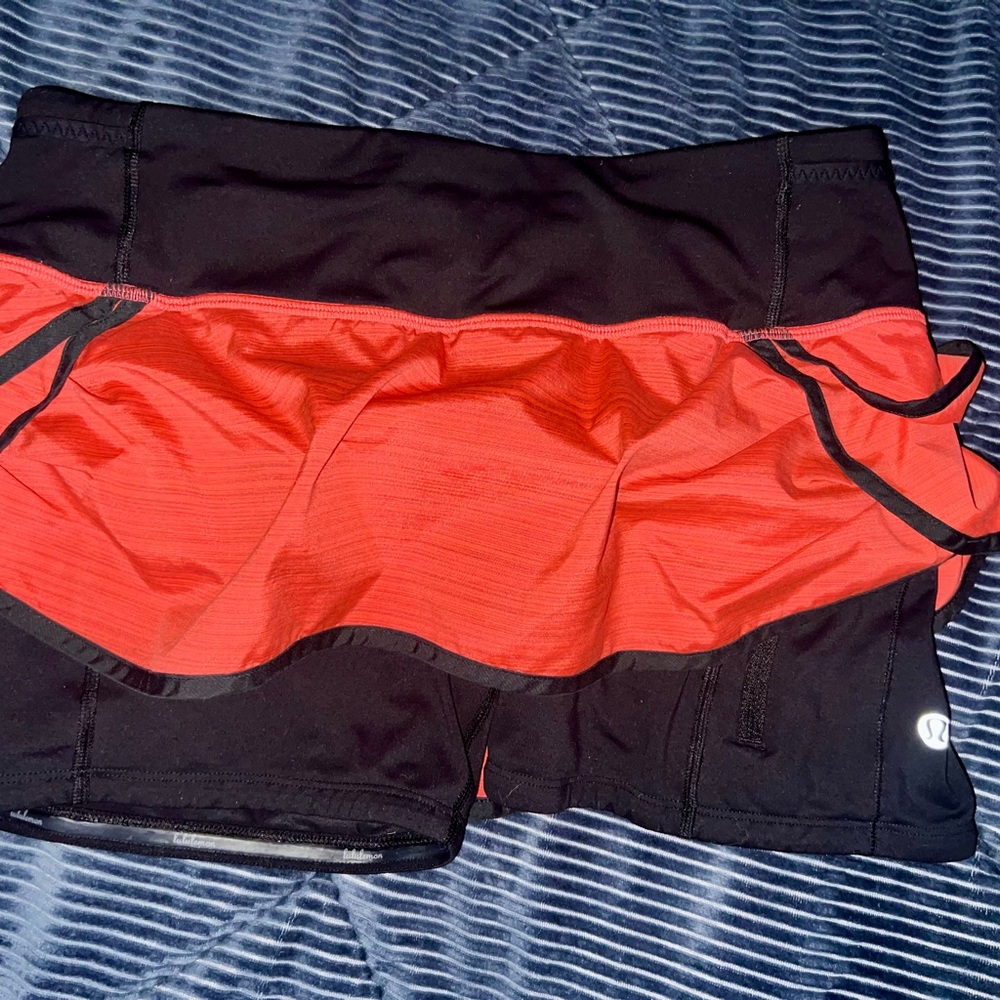Lululemon size 8 women’s skort.